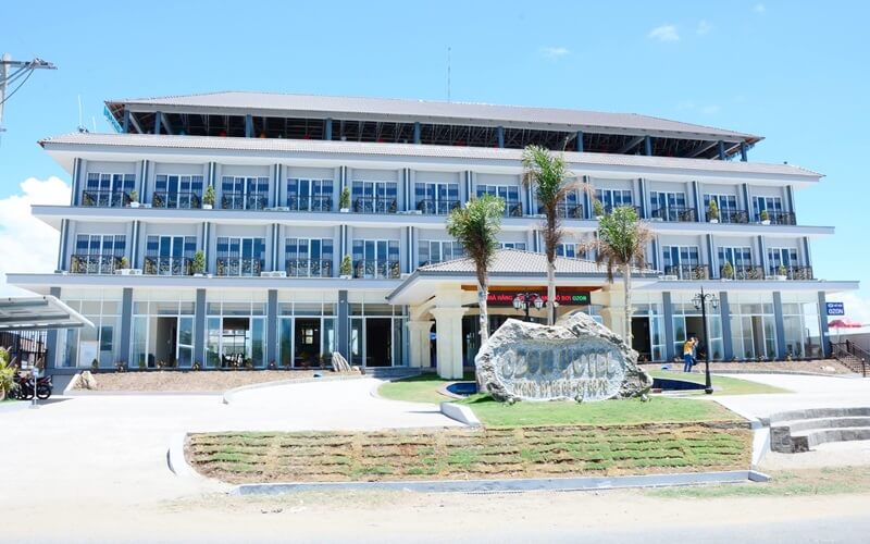 Nhà hàng - khách sạn Ozon Nhà hàng - khách sạn Ozon