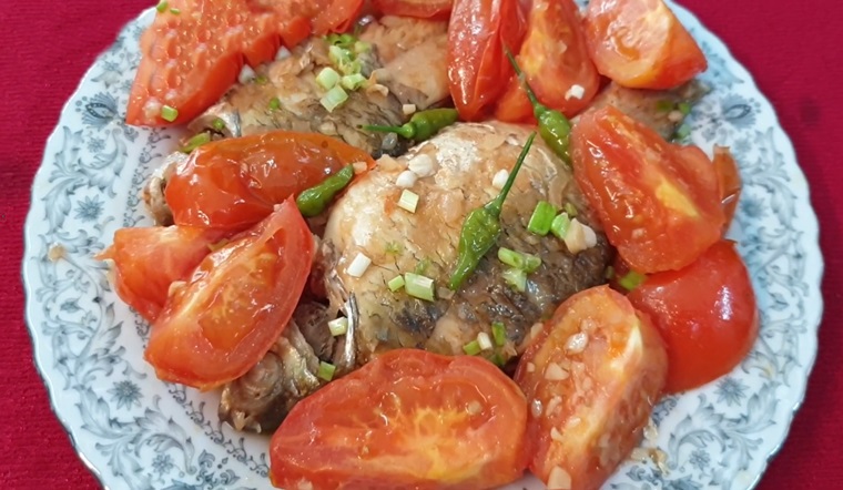 Cách làm cá mè vinh kho cà chua ngon, hấp dẫn