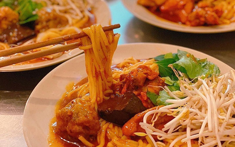 Bánh tầm cay Cô Lan