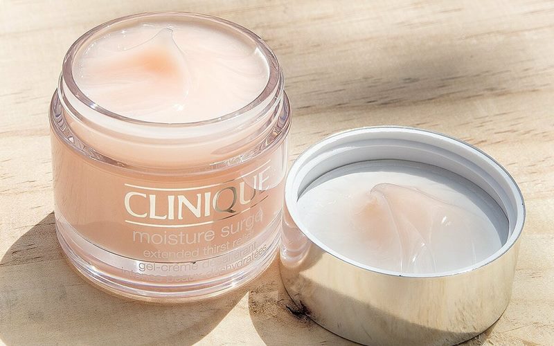 Kem dưỡng da Clinique Surge Thirst Relief Gel Cream