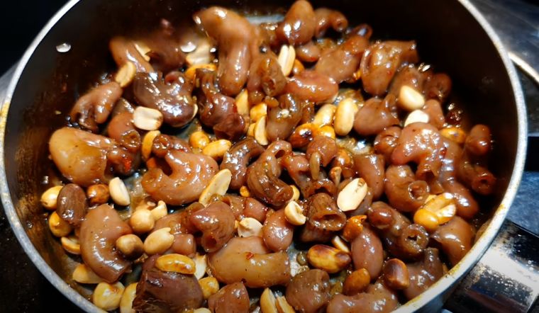 Cách làm bao tử cá basa khìa nước dừa đậm đà, hấp dẫn