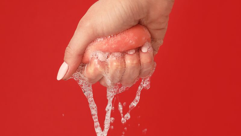 Những lưu ý khi sử dụng mút trang điểm