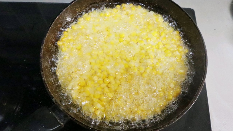 Nên cho nhiều dầu khi chiên