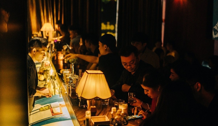 Xuống phố giải ngố với 5 thuật ngữ đi bar thường gặp