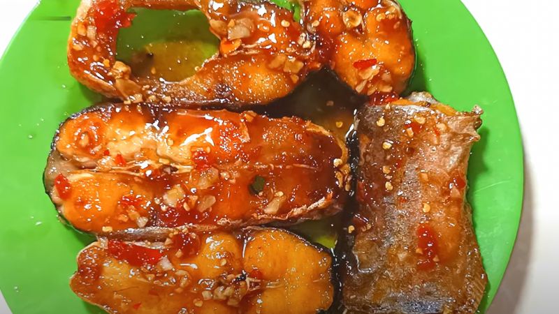món cá basa chiên nước mắm