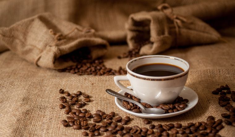 Uống cà phê trước khi tập thể dục có lợi ích và tác hại gì?