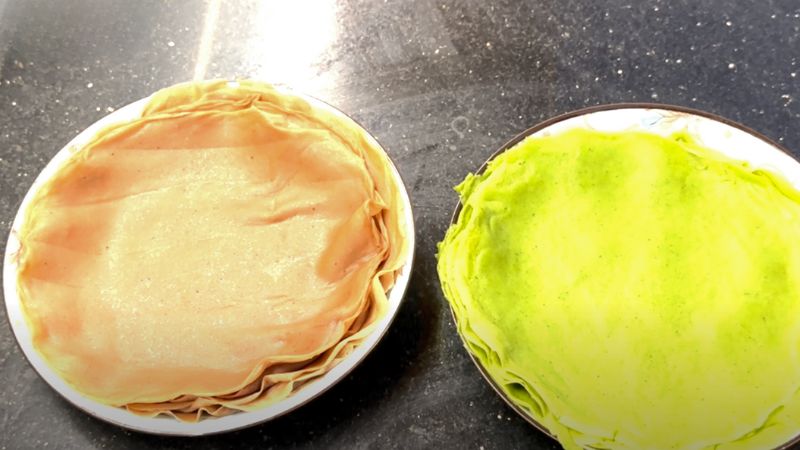 Đổ bánh crepe