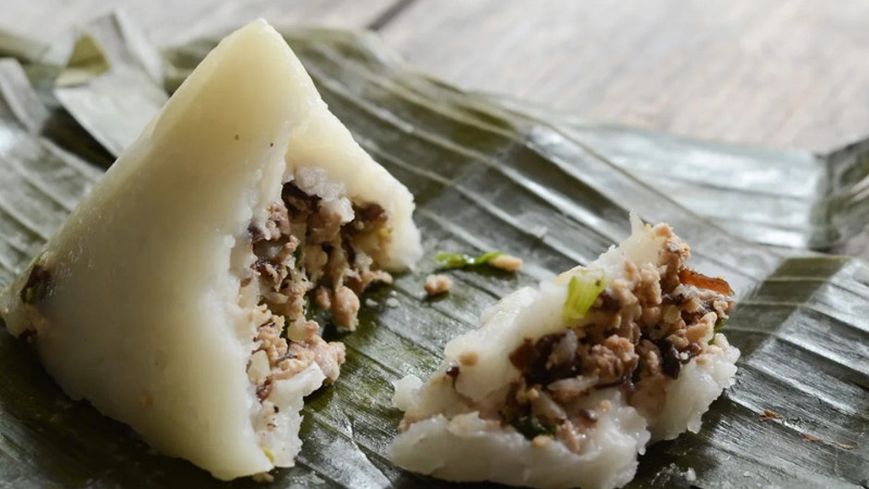 Bánh giò thập cẩm trứng cút Kitkool mang hương vị đậm đà đặc trưng của món bánh giò truyền thống