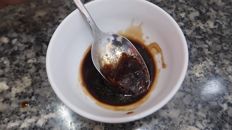 Pha nước sốt