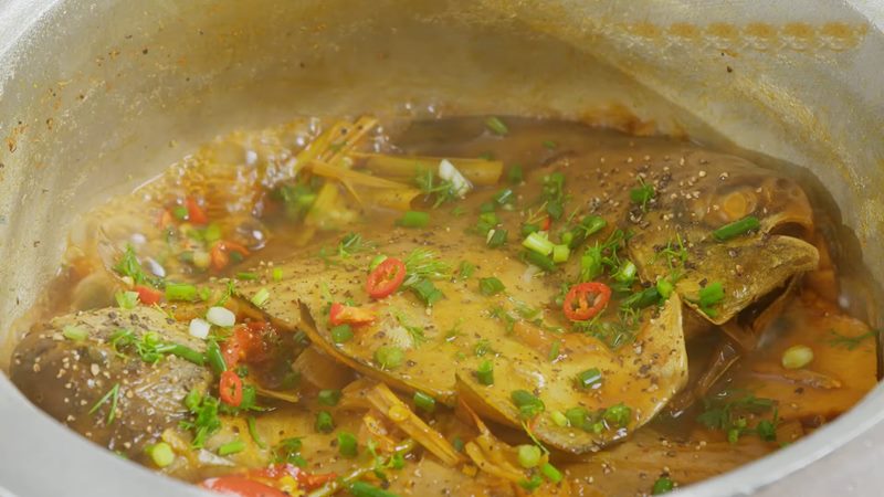 cá chim kho riềng