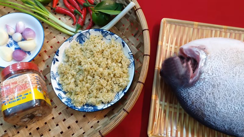 Nguyên liệu làm món cá chim kho tương hột