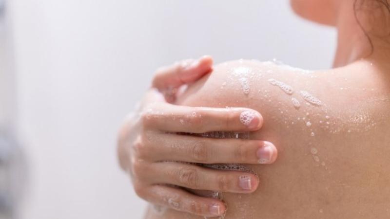 Một số lưu ý khi tắm đối với người mắc bệnh zona