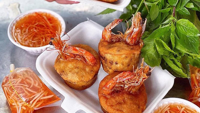 Bánh cống Bà Út Lư