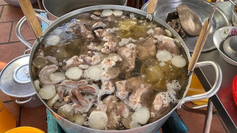 Tiệm Gù Điện Lực