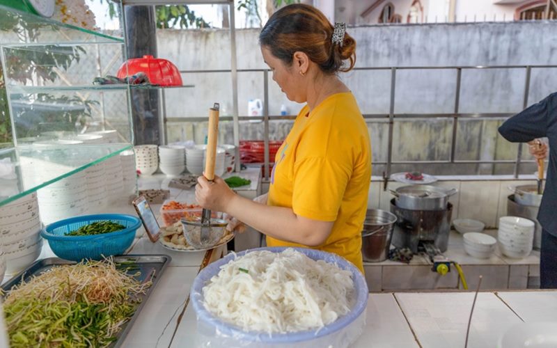 Quán bún nước lèo Bà Xím