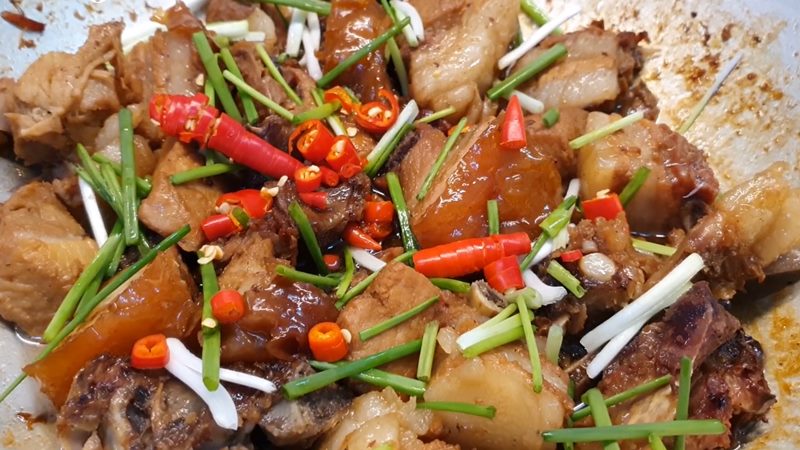 Thịt heo quay kho nước tương