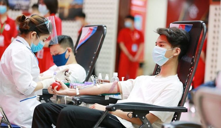 Tiêm HPV có hiến máu được không? Sau bao lâu thì được hiến máu?