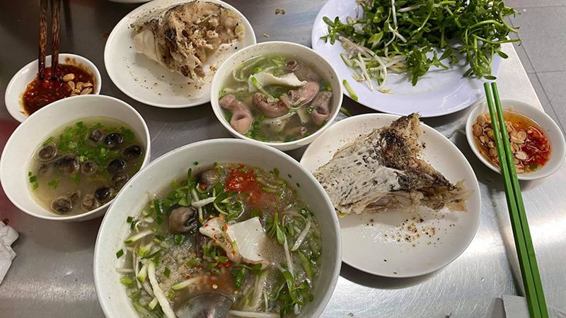 Các món ăn của quán Các món ăn của quán