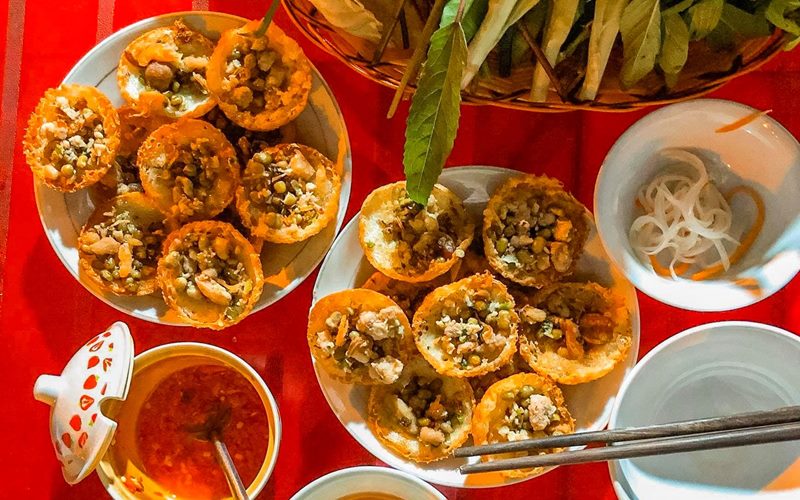 Bánh khọt của quán có phần nhân đầy đặn Bánh khọt của quán có phần nhân đầy đặn