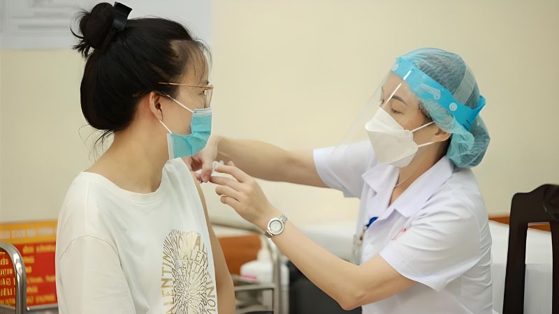 Tiêm vắc xin HPV không làm tăng nguy cơ mãn kinh sớm ở phụ nữ