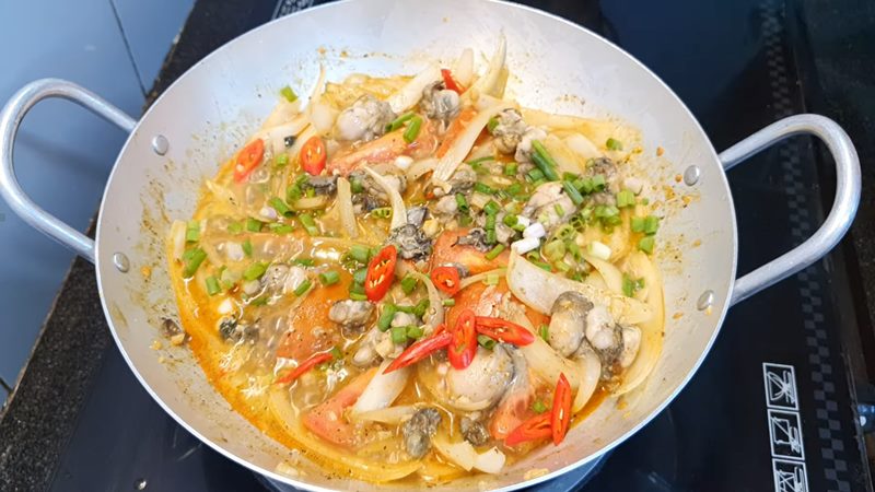 Thành phẩm hàu xào cay