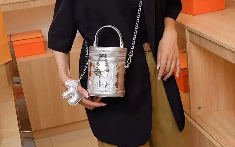 Túi đeo cốp là gì?