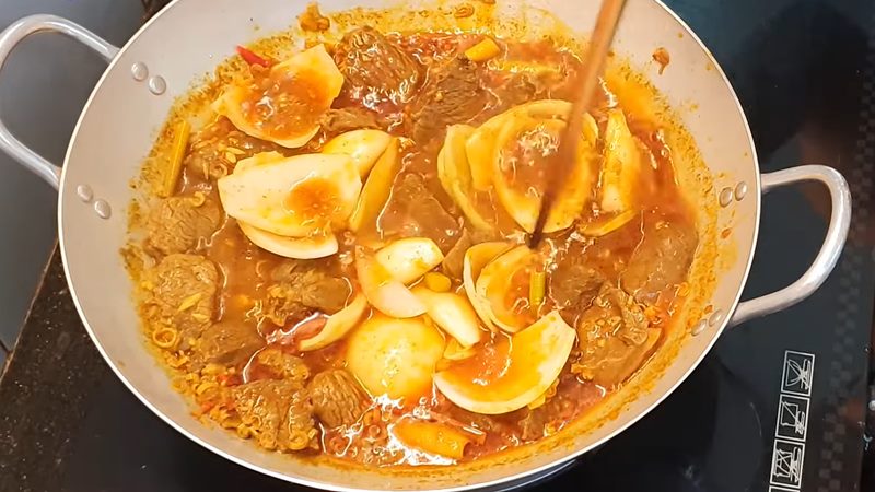 Xào thịt đà điểu
