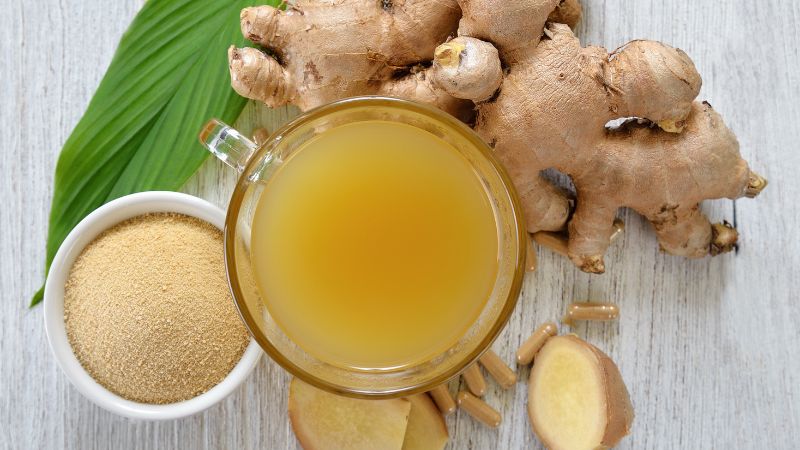 Uống nước ép gừng hỗ trợ tiêu hóa
