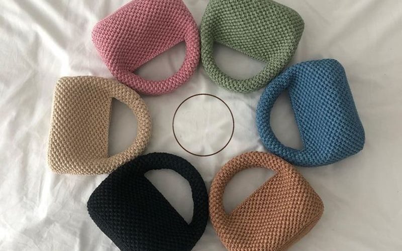 Túi len là một loại túi được làm từ sợi len, thường được đan hoặc móc thủ công