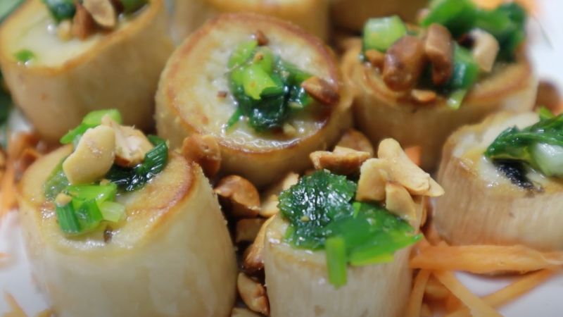 Thưởng thức nấm đùi gà nướng mỡ hành Thưởng thức nấm đùi gà nướng mỡ hành