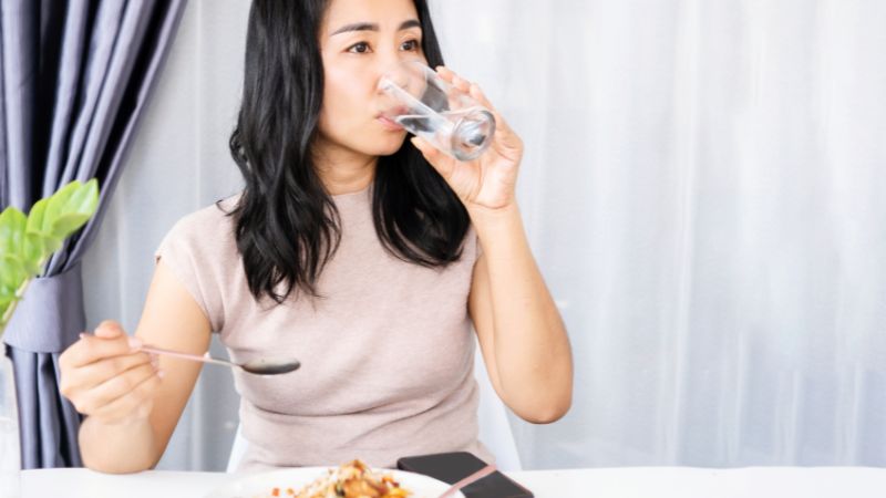 Chế độ ăn uống cân bằng