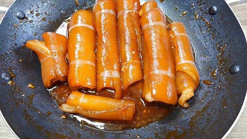 Thành phẩm món da heo khìa nước dừa