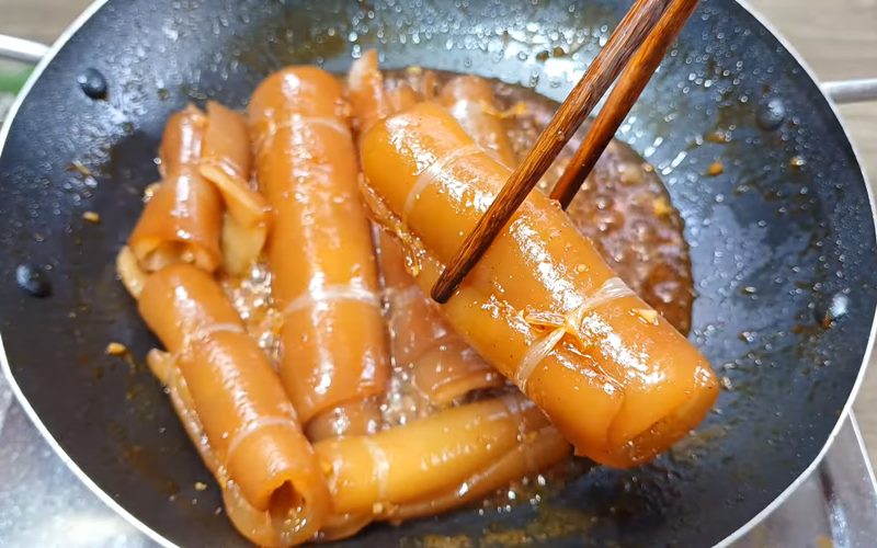 Thành phẩm món da heo khìa nước dừa
