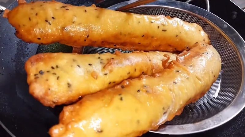 Bánh chuối chiên của quán Trương Hán Siêu