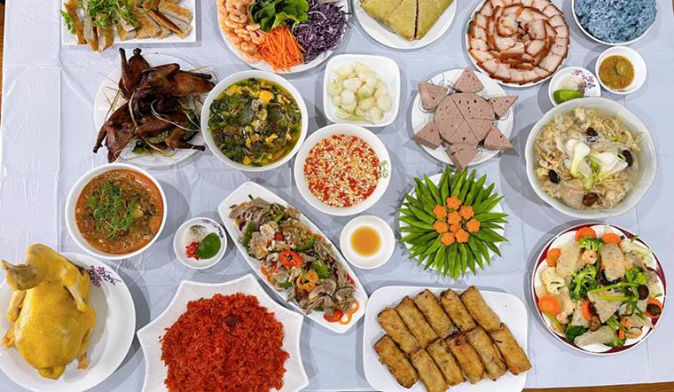 Mâm cúng giao thừa ngoài trời cần chuẩn bị những gì?