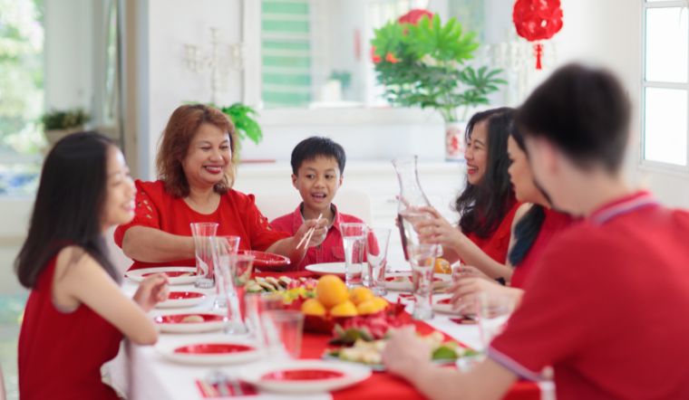 Tuyển tập bài thơ chúc Tết ông bà hay, ý nghĩa nhất