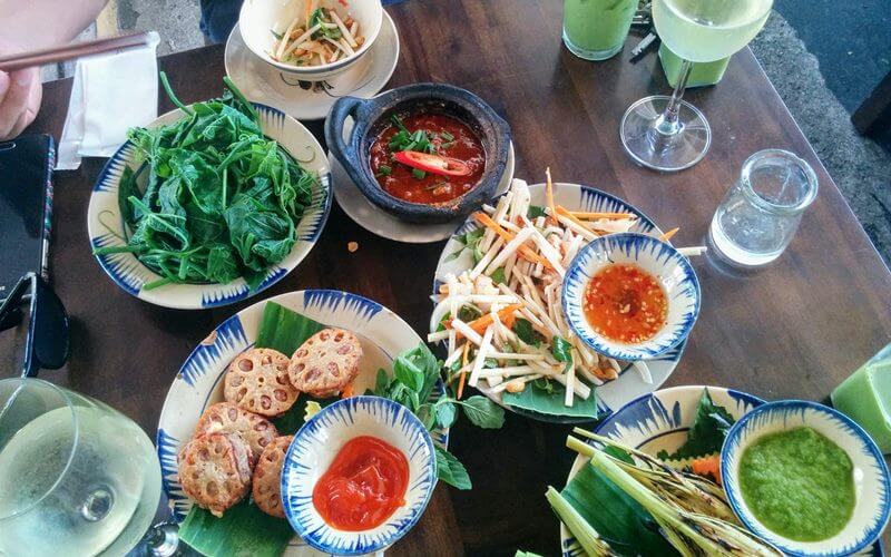 Các món ăn đậm đà hương vị tại Secret Garden