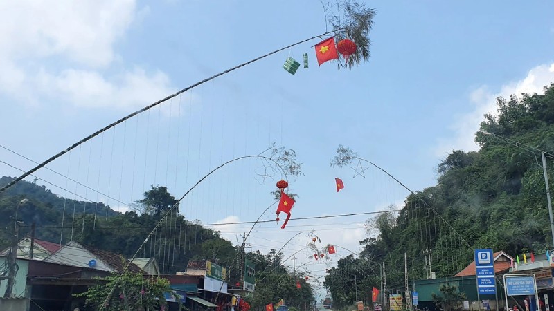 Phong tục dựng cây nêu Phong tục dựng cây nêu