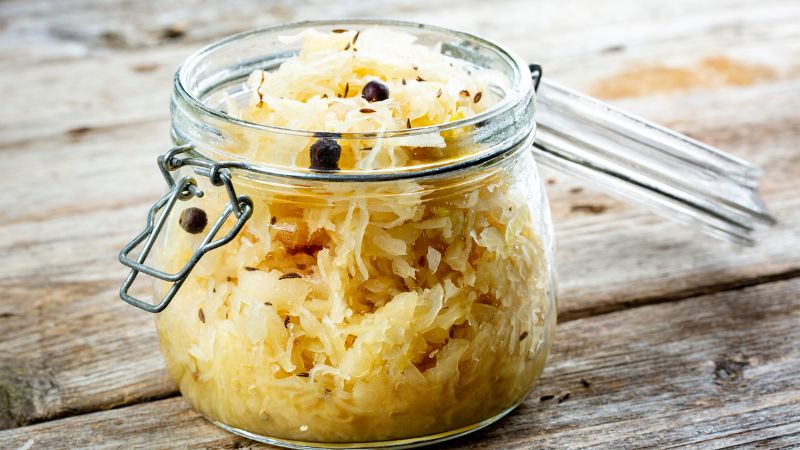 Ăn cải bắp chua nóng hổi trong ngày đầu năm sẽ mang lại sự giàu có