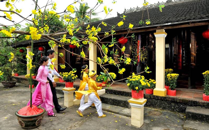 Trang phục ngày Tết miền Nam Trang phục ngày Tết miền Nam