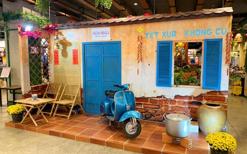 Trang trí cho cửa hàng ngày Tết với tiểu cảnh