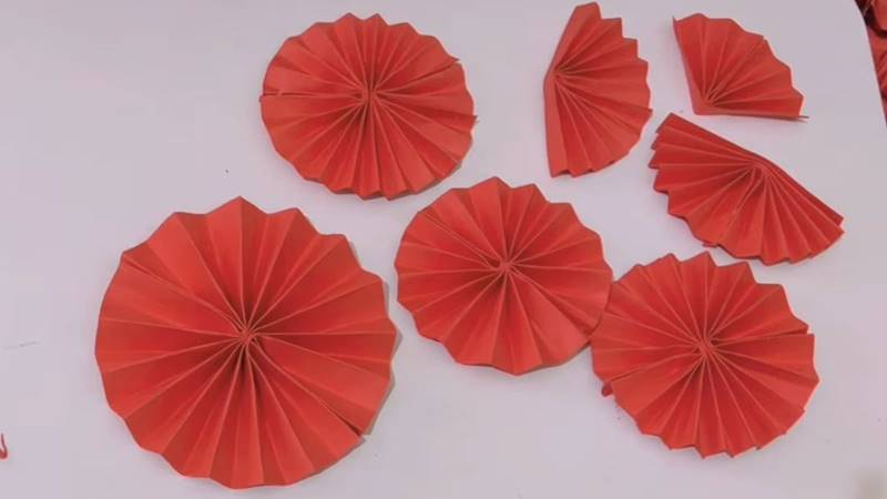 Trang trí thêm cho quạt