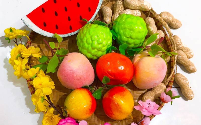 Mẹt trang trí Tết với trái cây