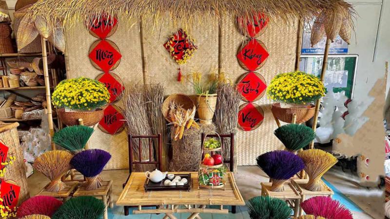 Sử dụng hoa tươi và cây cảnh Sử dụng hoa tươi và cây cảnh