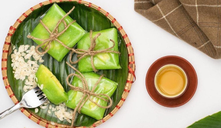 100g bánh cốm bao nhiêu calo? Ăn bánh cốm có béo (mập) không?