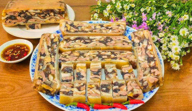 Cách làm thịt đông má đào cho mâm cỗ ngày Tết