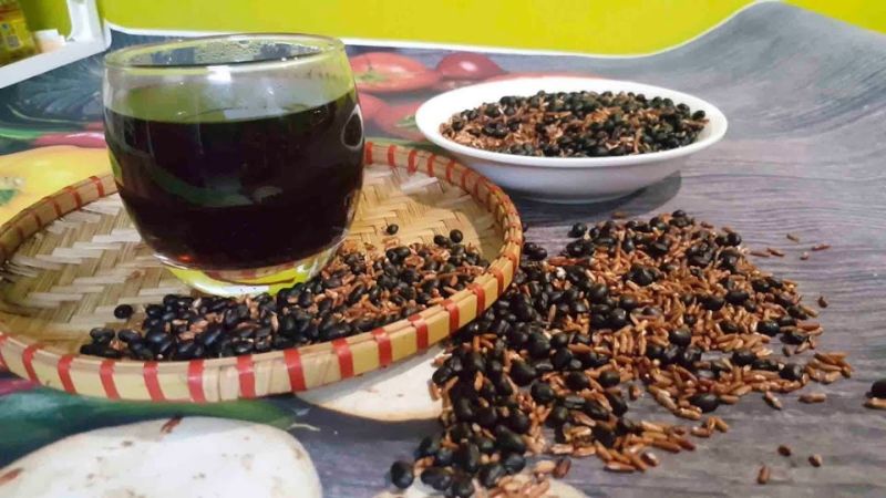 Lưu ý khi uống trà gạo lứt đậu đen giảm cân