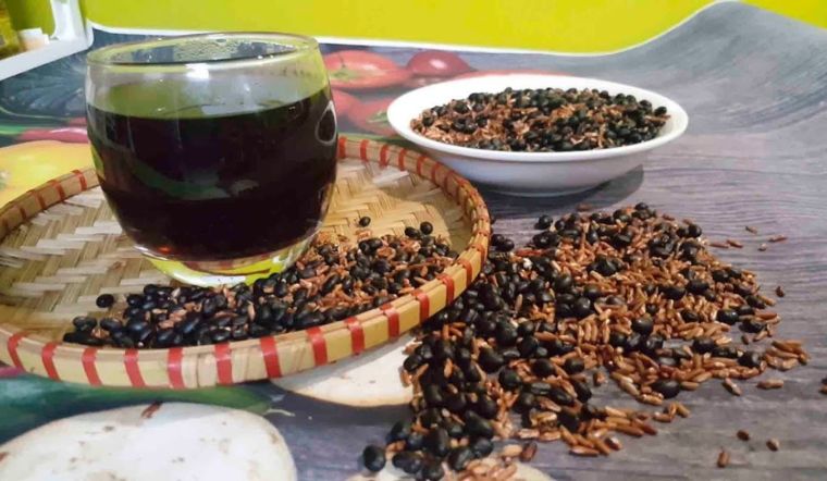 Tác dụng giảm cân của trà gạo lứt đậu đen