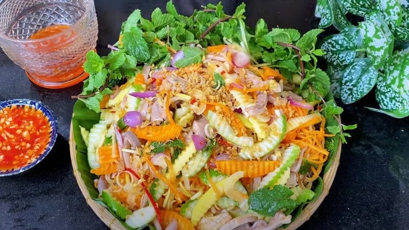 Thưởng thức gỏi bao tử heo Thưởng thức gỏi bao tử heo
