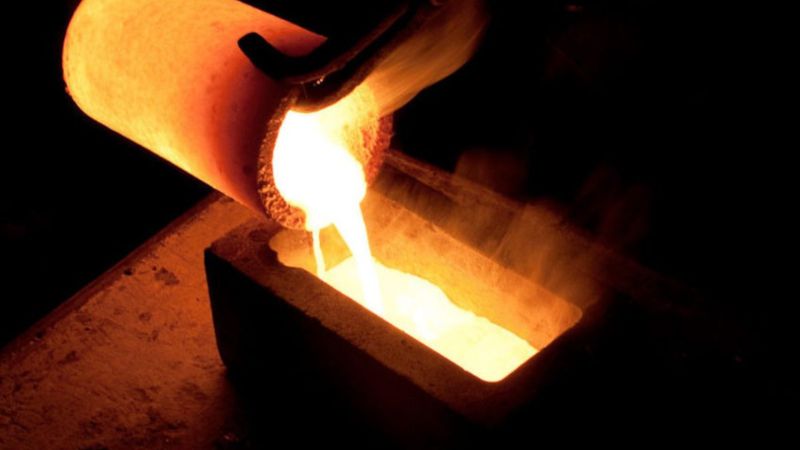 Mệnh Bạch Lạp Kim tương sinh, tương hợp, tương khắc với mệnh gì?